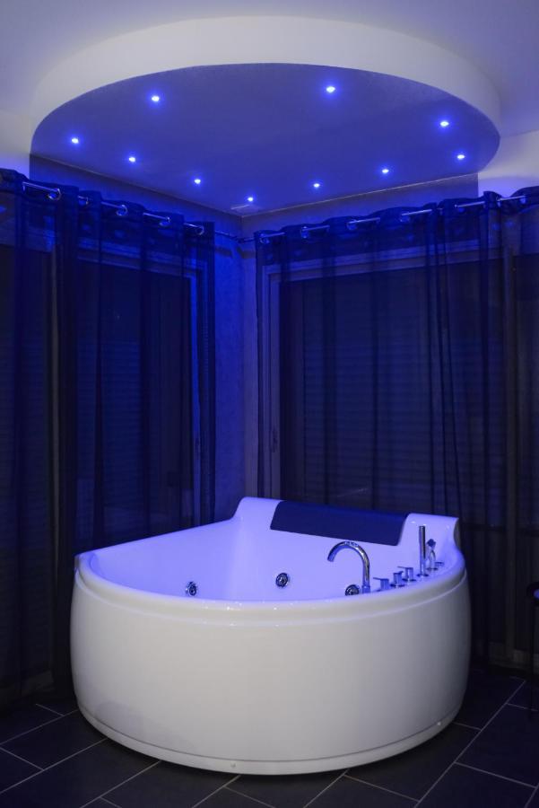 L'ecrin De Bed & Breakfast Hyeres